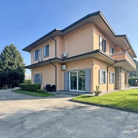2 Apartment *